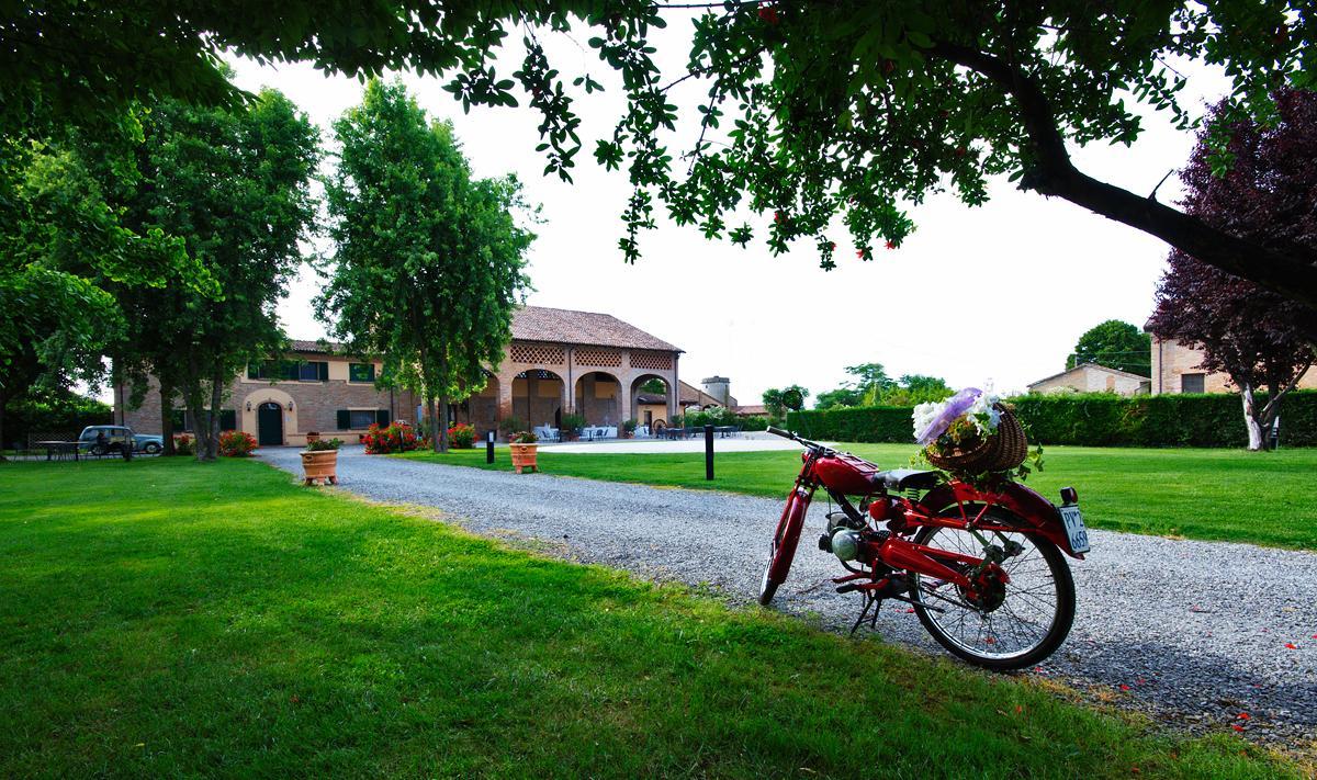 Agriturismo Tenuta Casteldardo Besenzone Dış mekan fotoğraf